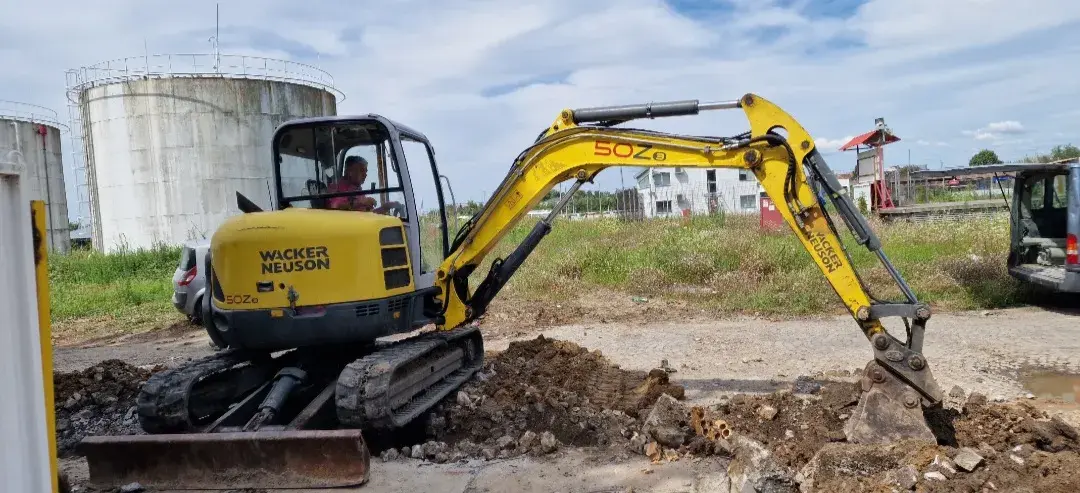 Mini bager Yanmar • Neuson Wacker 50z3 , godište 2008 • 2