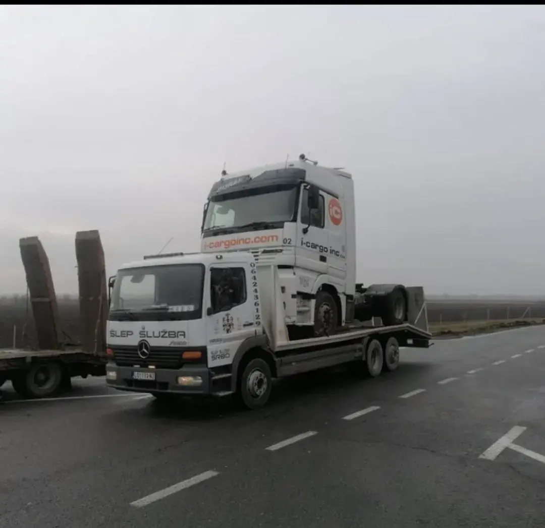 None Šlep služba  • 2