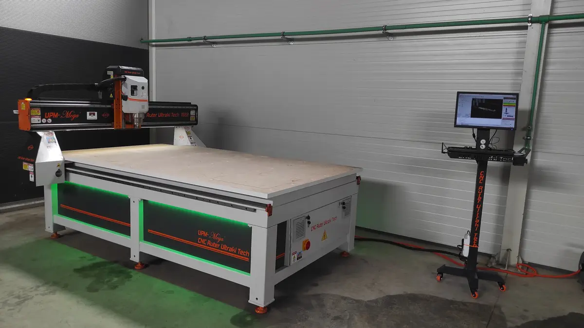 Glodalica za drvo CNC RUTER, godište 2025 • 1