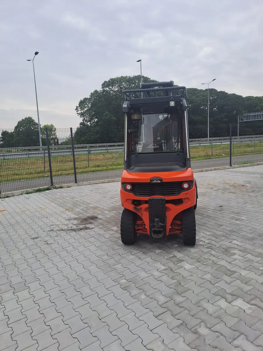 Dizel viljuškar Linde • H30D, godište 2020 • 4
