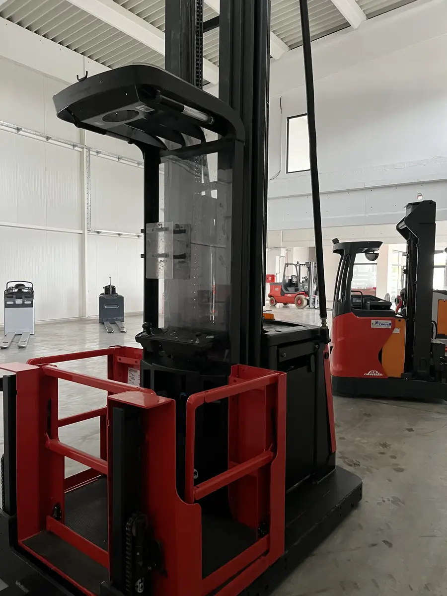 None Linde • Linde V12, godište 2010 • 4