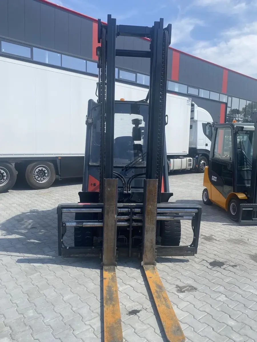 Dizel viljuškar Linde • H50D-02, godište 2017 • 3