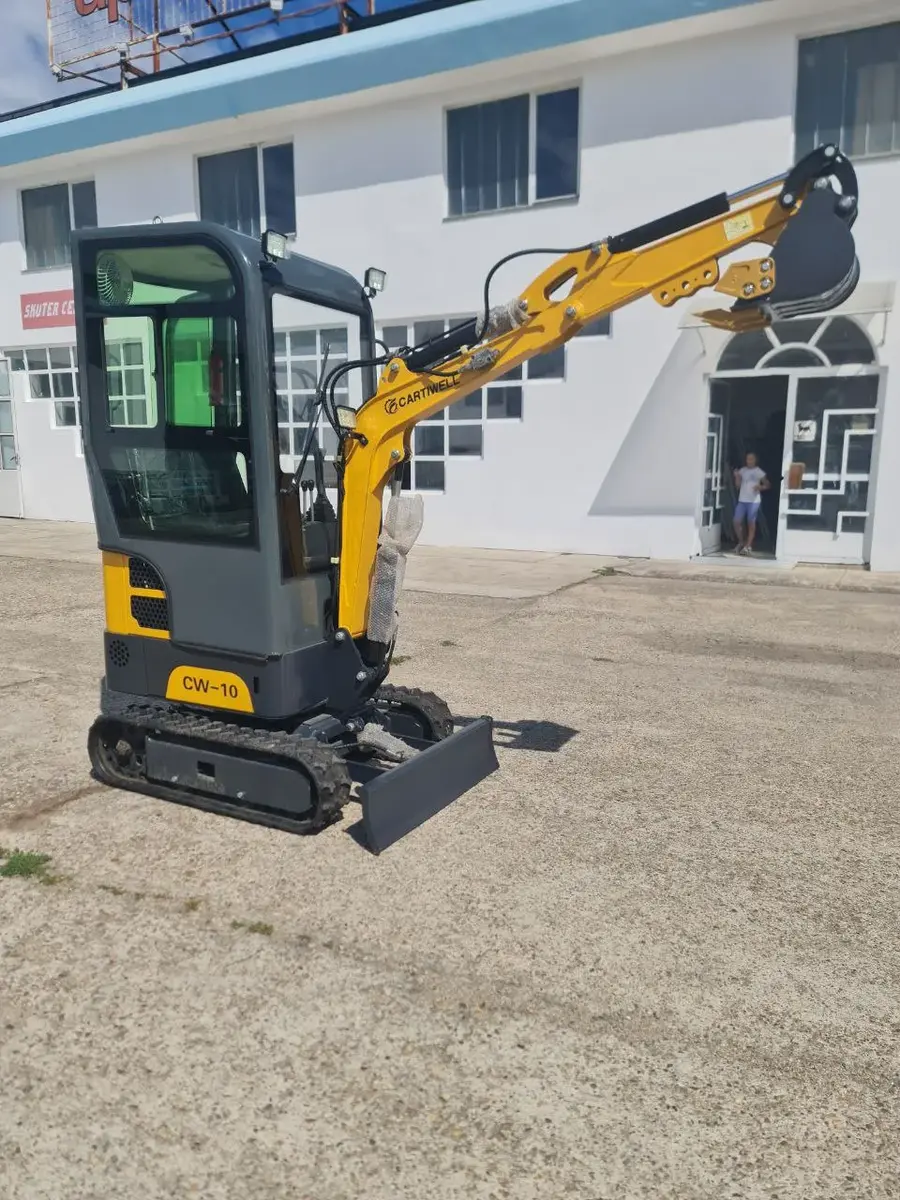 Mini bager Cartiwell • MINI BAGER  CW 10 KABINA Full Oprema, godište 2025 • 2