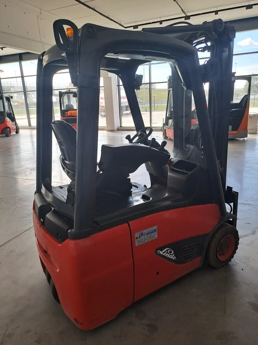 Električni viljuškar Linde • E16C-02, godište 2015 • 5