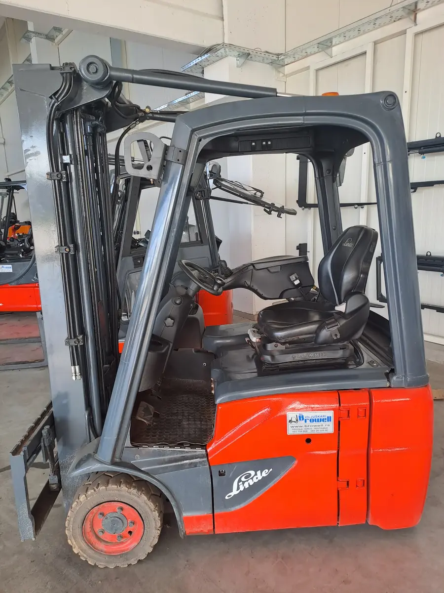 Električni viljuškar Linde • E16C-02, godište 2015 • 6