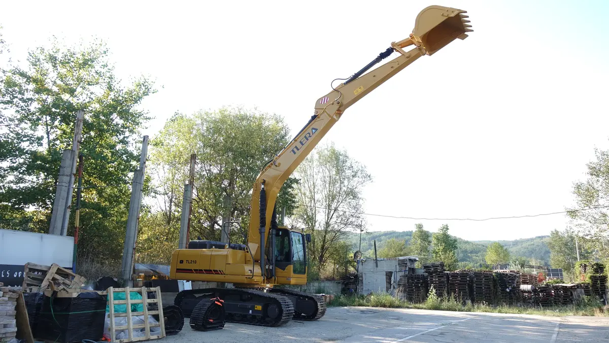 Bager guseničar Tlera • TL210, godište 2025 • 1