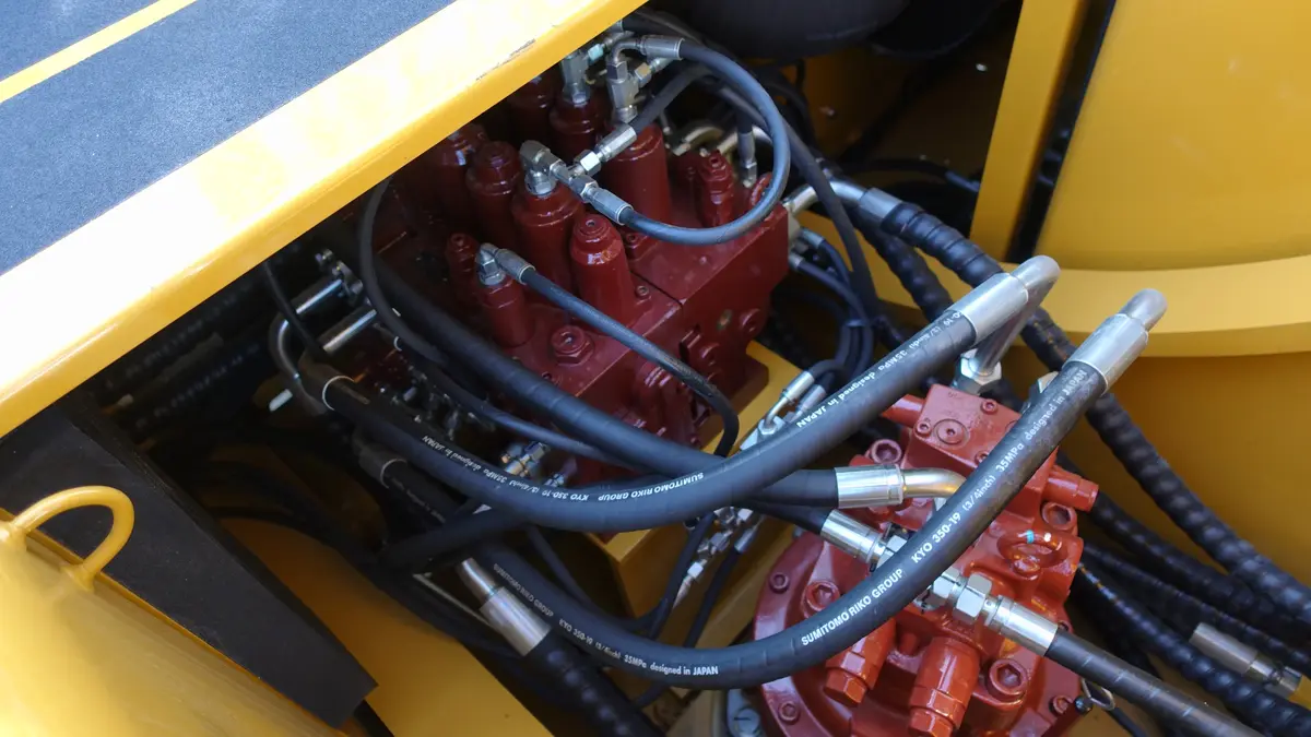 Bager guseničar Tlera • TL210, godište 2025 • 7