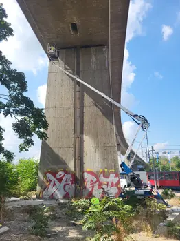 Auto dizalica sa korpom Oil & Steel • 2112 Smart, godište 2014 • slika 3