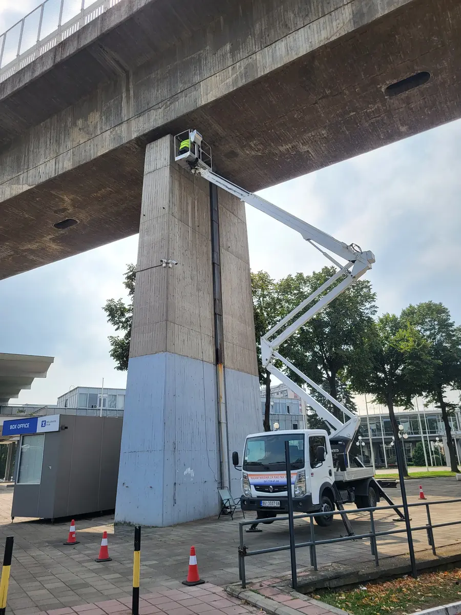 Auto dizalica sa korpom Comet Eurosky 219HQ, godište 2019 • 2