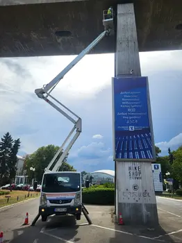 Auto dizalica sa korpom Comet Eurosky 219HQ, godište 2019 • slika 3