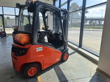 Gasni viljuškar Linde • H16T, godište 2014 • slika 2