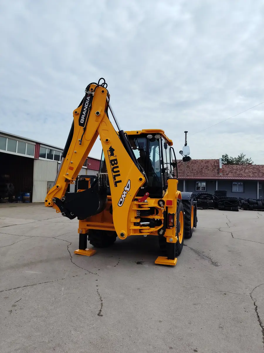 None Bull • GRANDIA, godište 2025 • 2