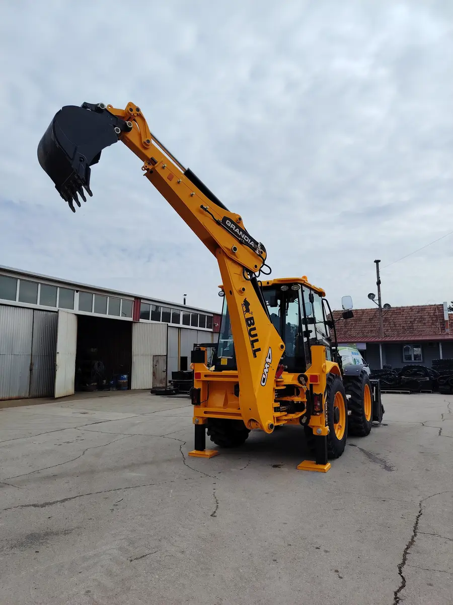 None Bull • GRANDIA, godište 2025 • 4