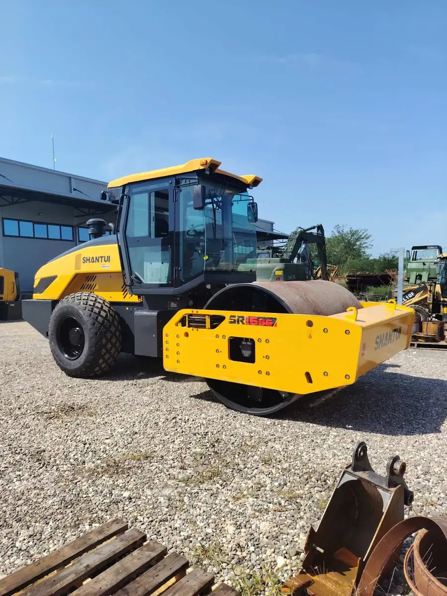 Kombinovani valjak Shantui • SR16-5, godište 2025 • 1