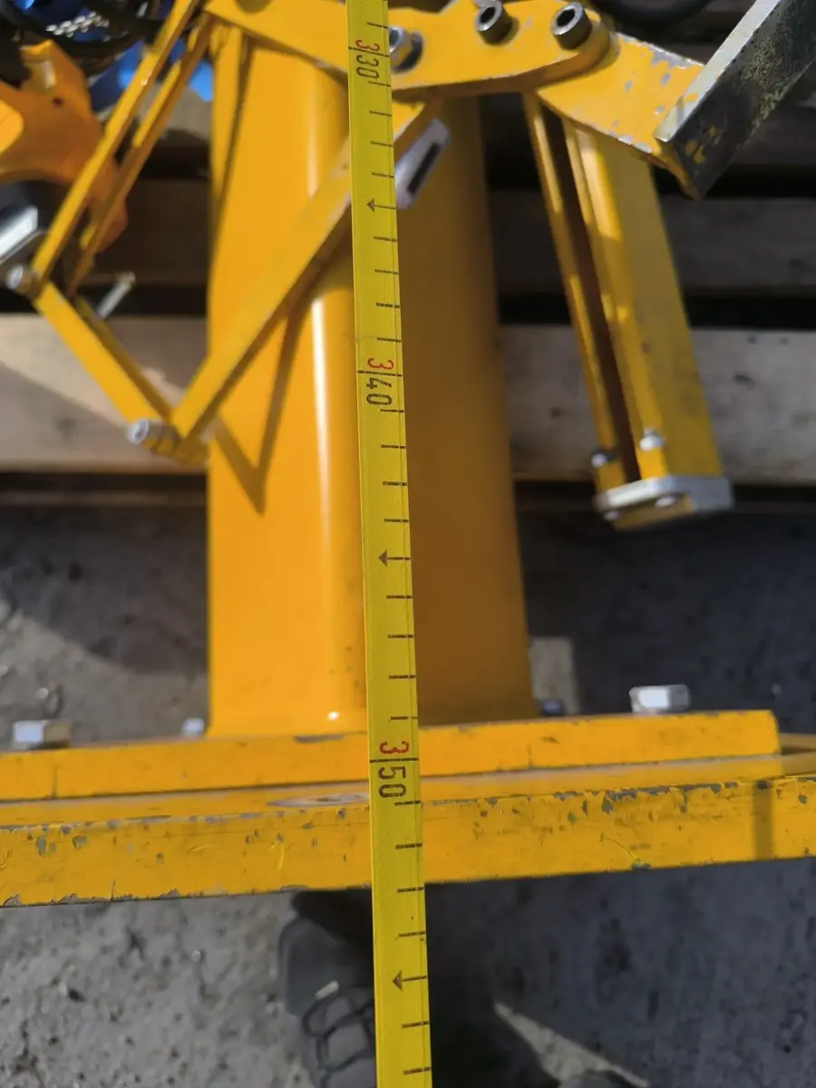 Kran za sve terene Demag • Stubna okretna dizalica/kran • 10