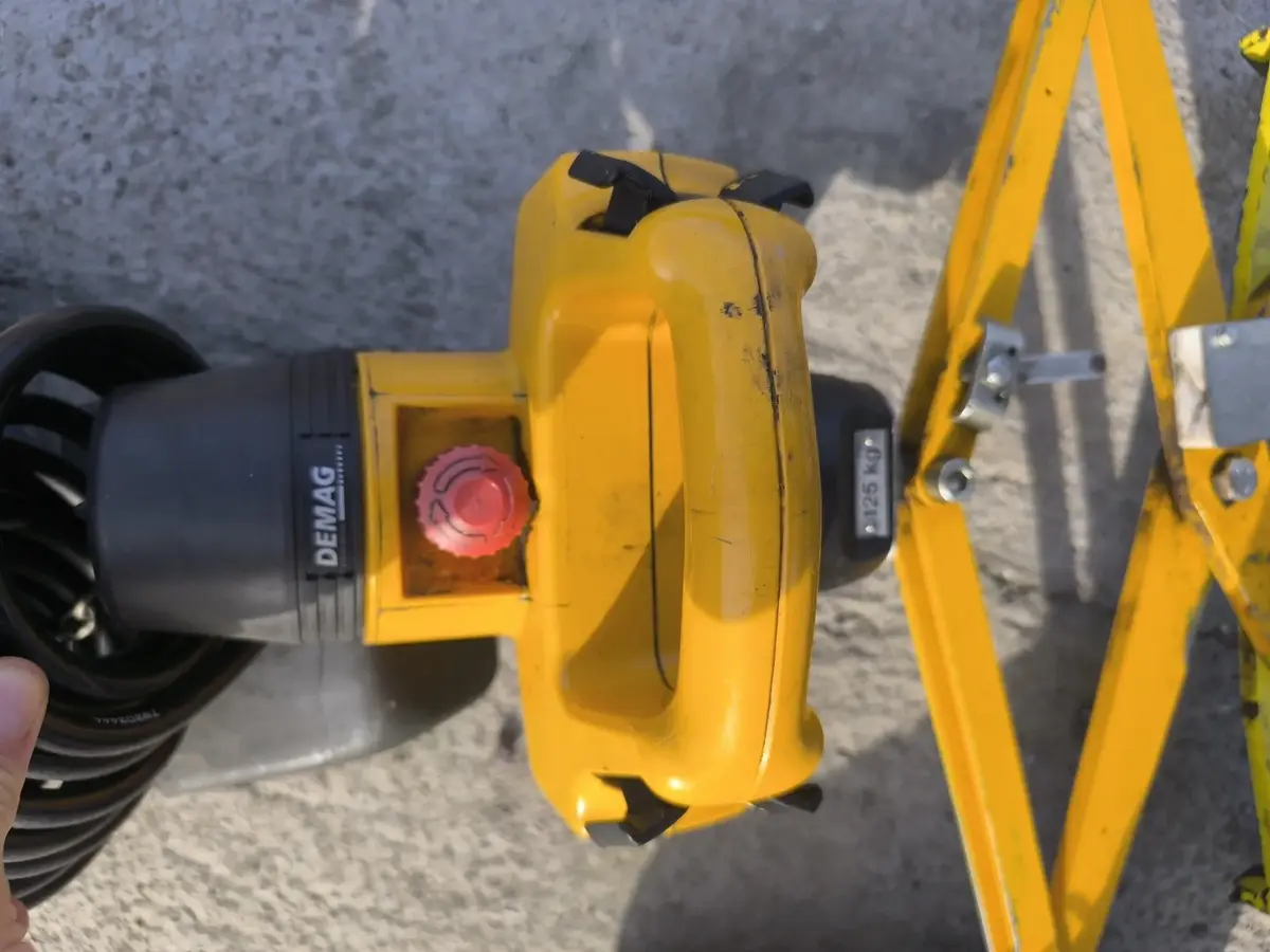 Kran za sve terene Demag • Stubna okretna dizalica/kran • 8