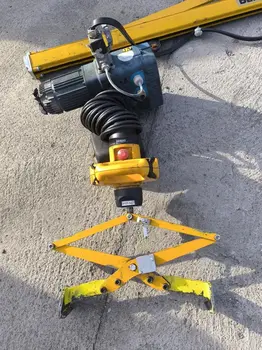 Kran za sve terene Demag • Stubna okretna dizalica/kran • slika 2