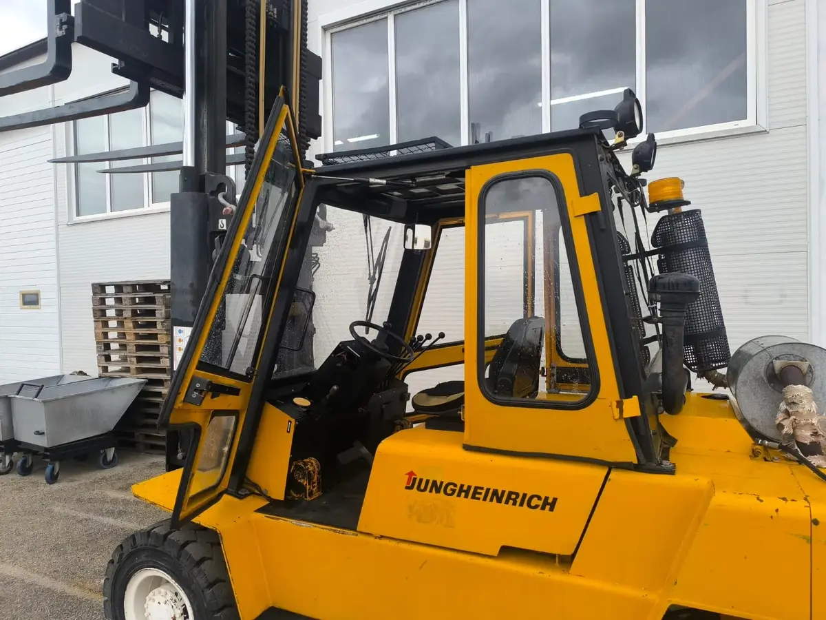 Dizel viljuškar Jungheinrich • TFG 80, godište 1993 • 7