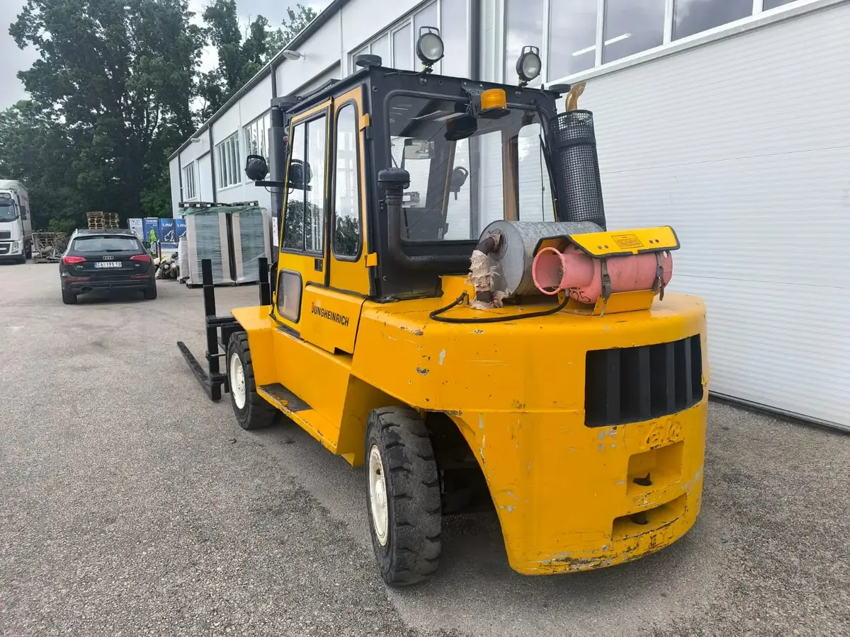 Dizel viljuškar Jungheinrich • TFG 80, godište 1993 • 6