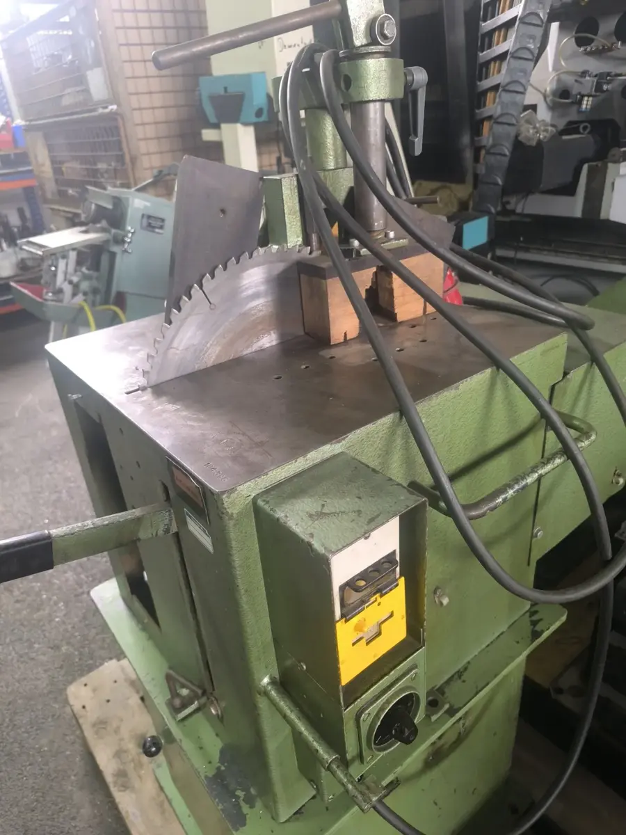 None Cirkular testera • Homel • Za obradu drveta • 3