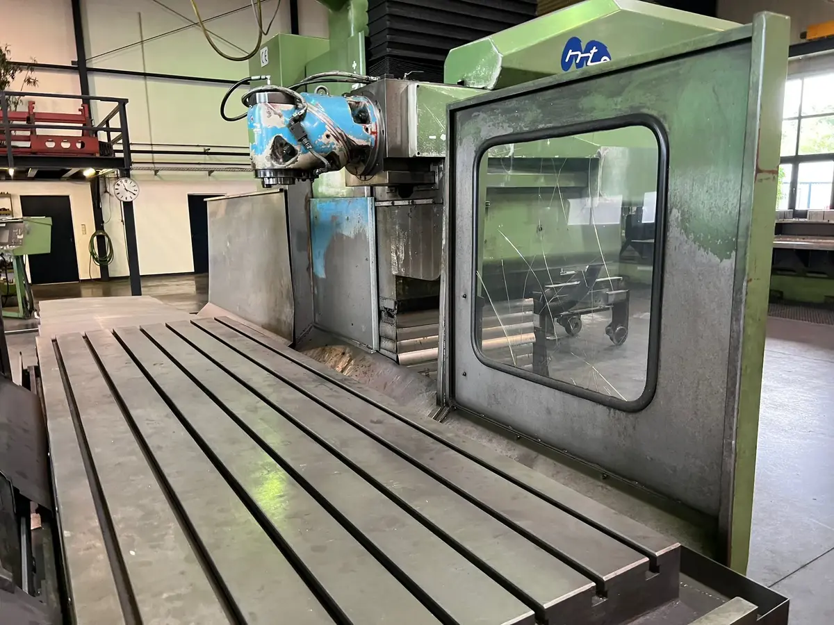 Glodalica MTE • CNC glodalica BF3200, godište 1996 • 3