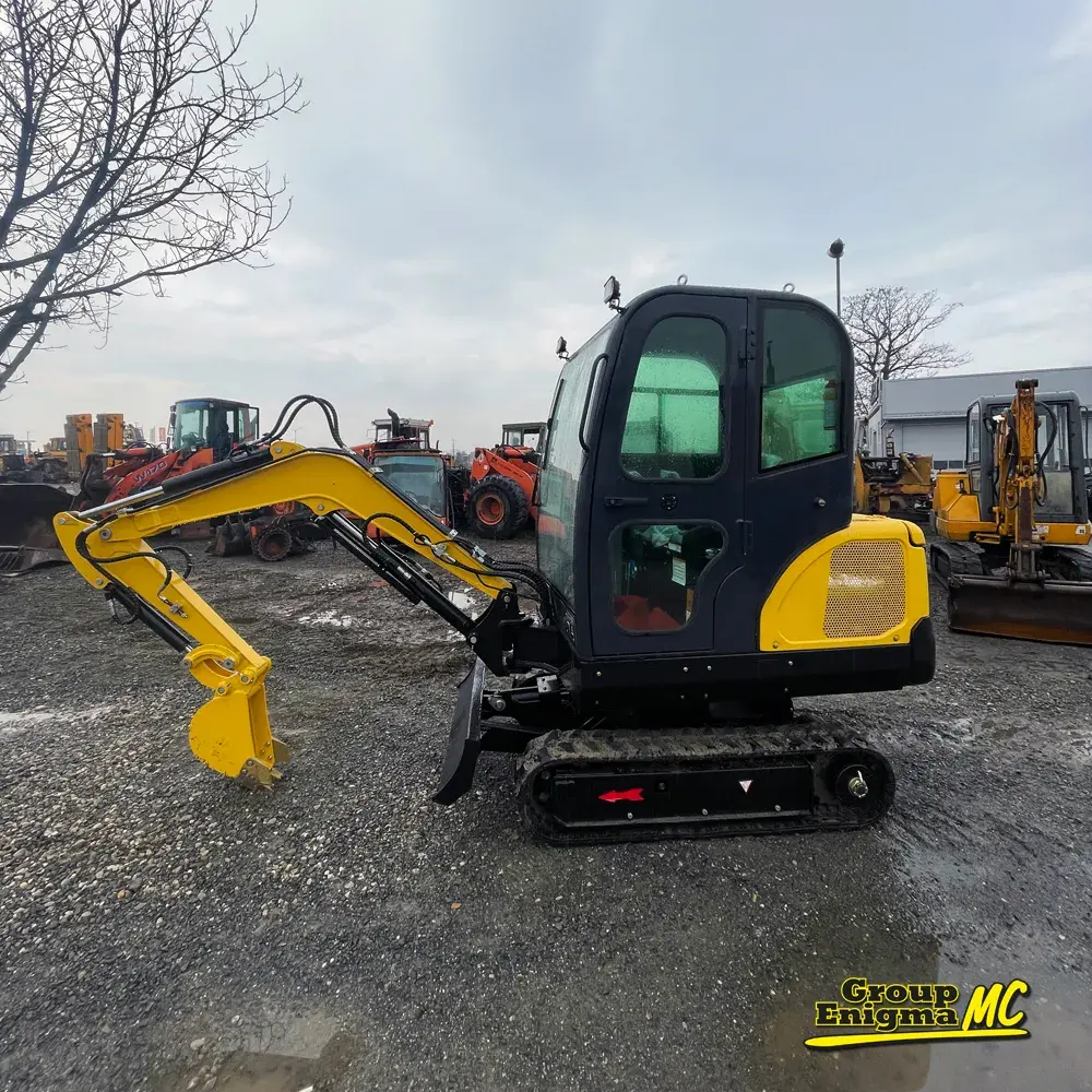 Mini bager Rippa • R330, godište 2024 • 1