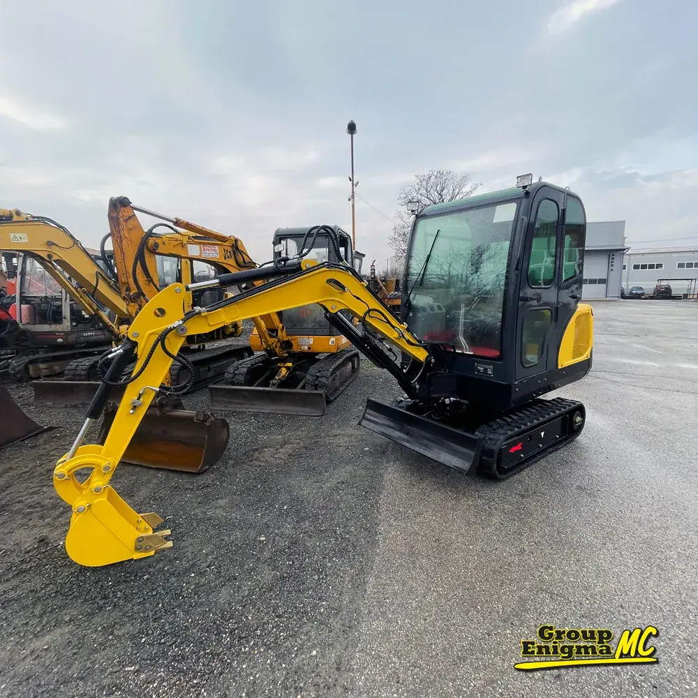 Mini bager Rippa • R330, godište 2024 • 2