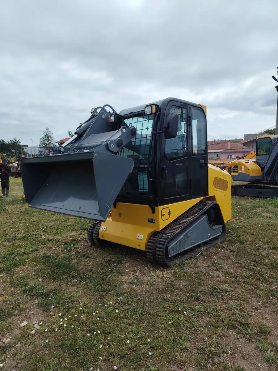 Mini utovarivač guseničar Rippa • SKID STEER TS 65, godište 2024 • 3