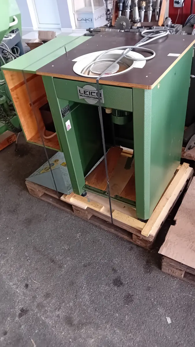 None Mašina za poliranje metalnih delova • 3