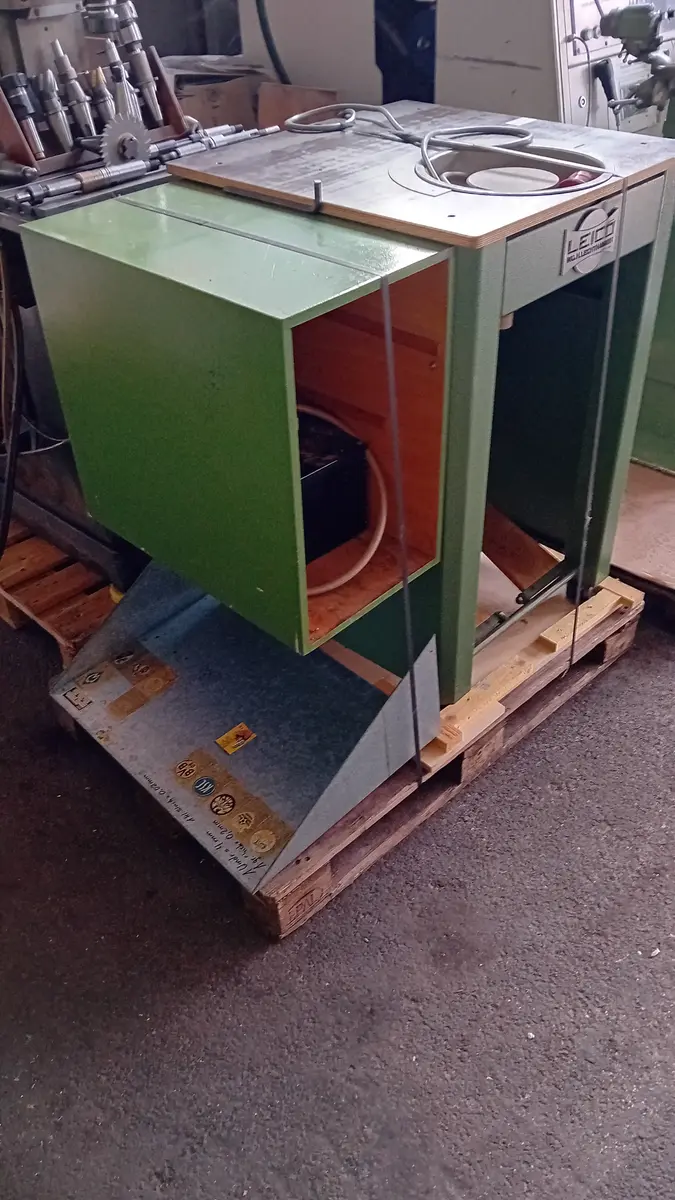 None Mašina za poliranje metalnih delova • 7