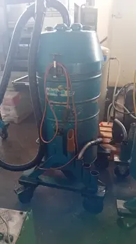 Usisivač za suvo i mokro čišćenje Ringler • Industrijski usisivač, godište 2002 • slika 6