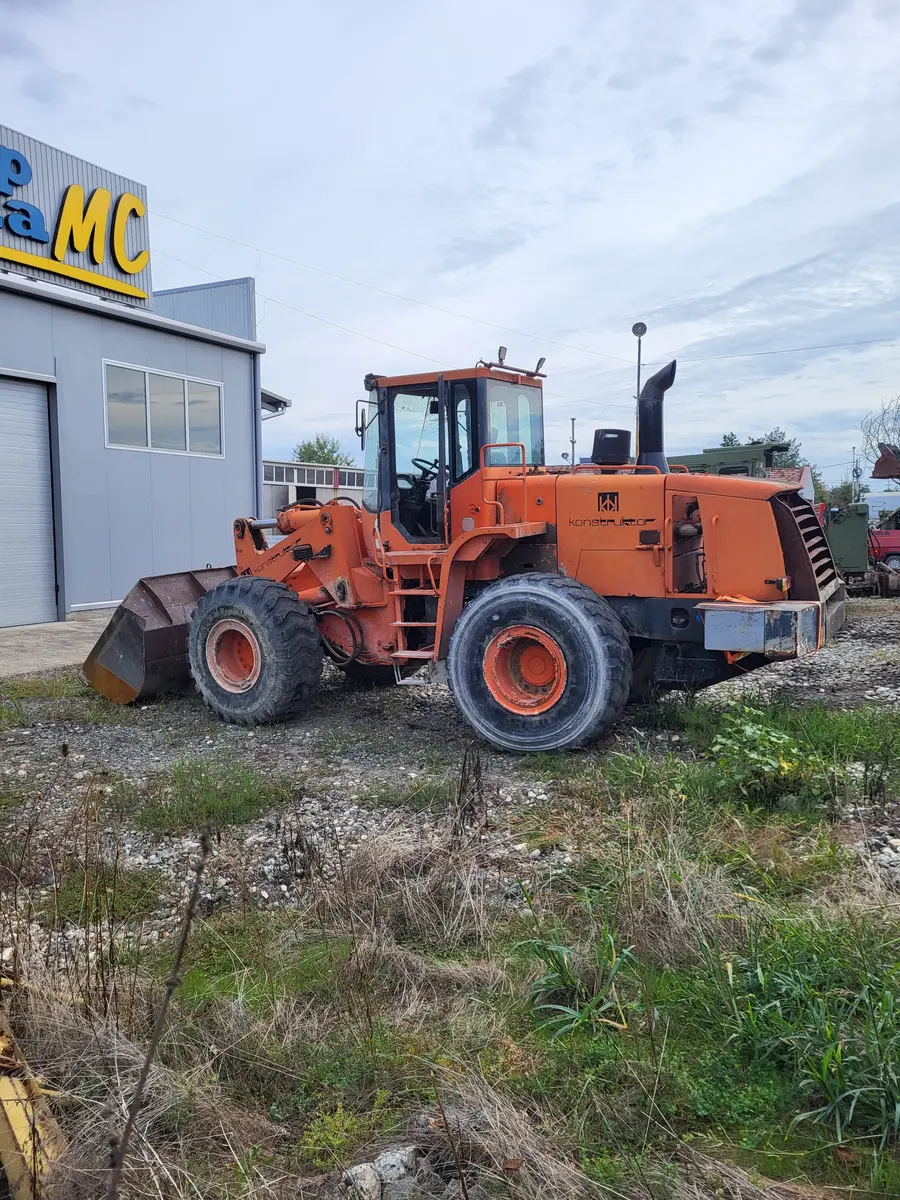 Prednji utovarivač Doosan • DL300, godište 2006 • 3