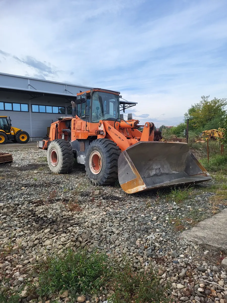 Prednji utovarivač Doosan • DL300, godište 2006 • 6
