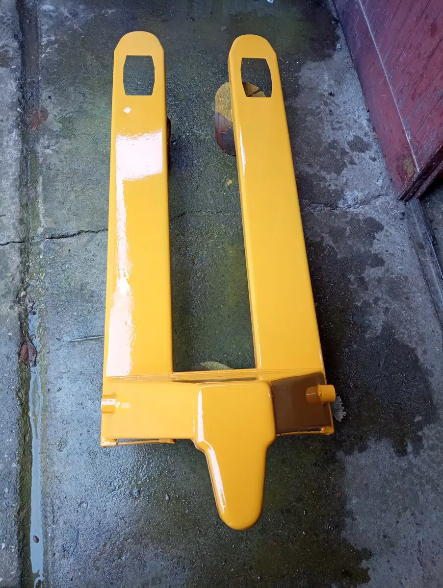 Terenski viljuškar Rucni paletni viljuskar • 6