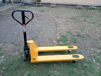 Terenski viljuškar Rucni paletni viljuskar • slika 1