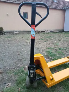 Terenski viljuškar Rucni paletni viljuskar • slika 3