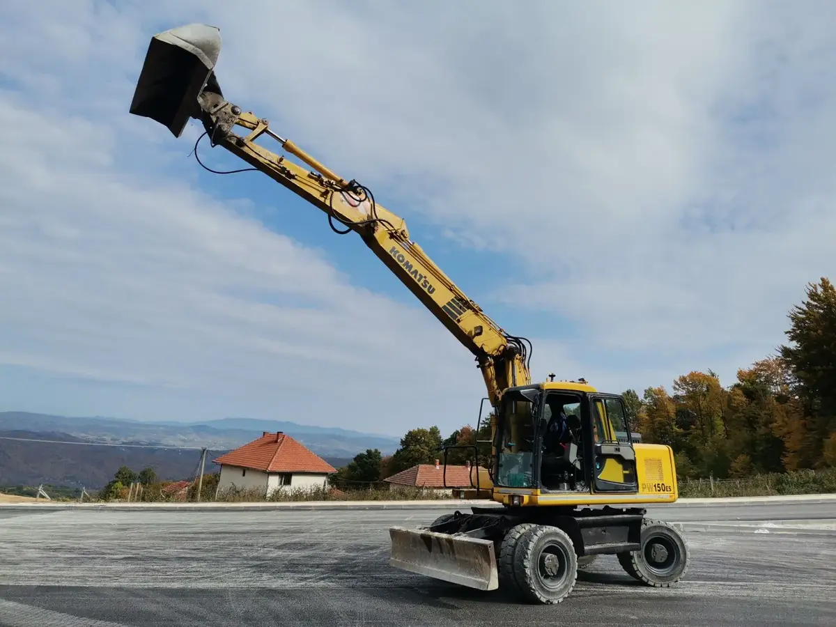 None Iskop mini bagerom  • 2