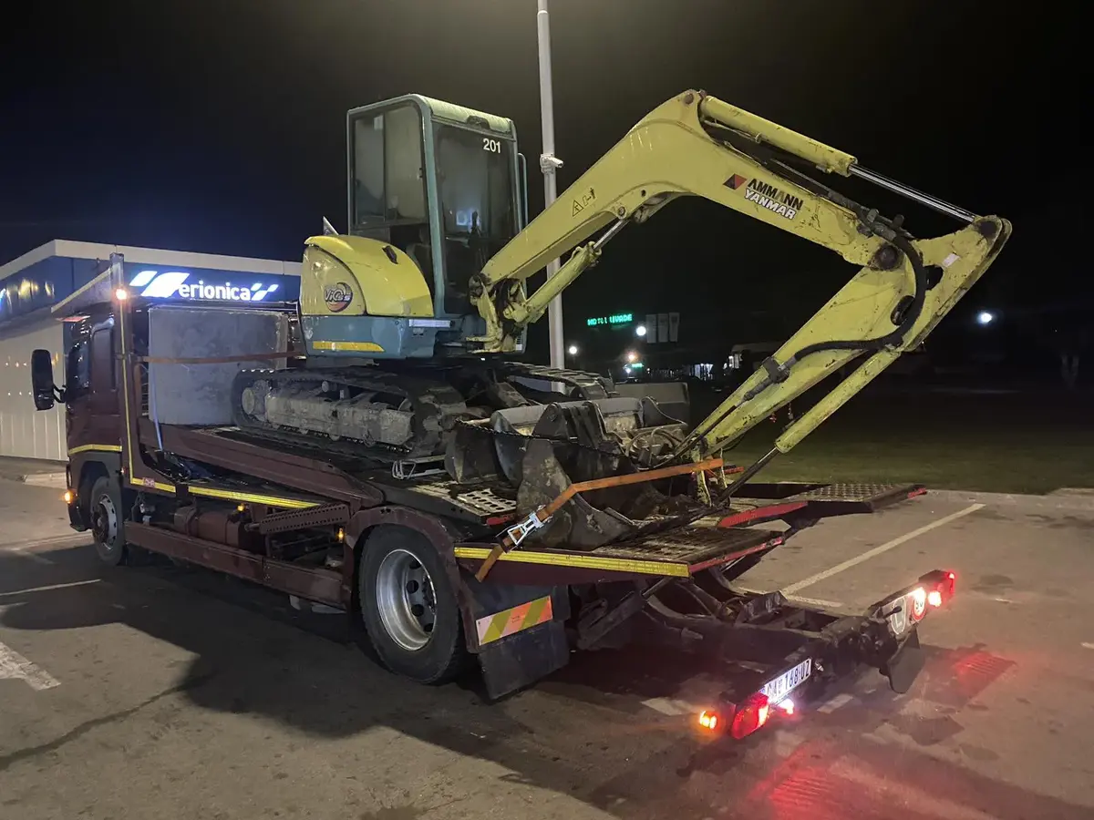 None Iskop mini bagerom  • 5