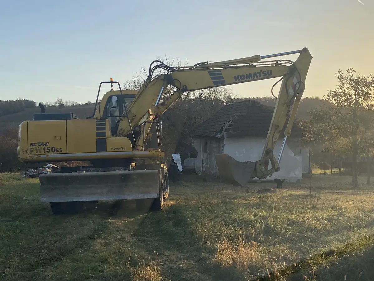 None Rušenje objekata  • 5