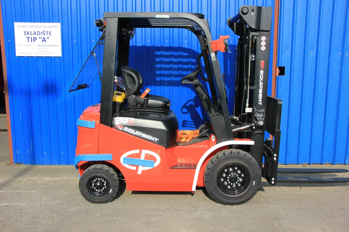 Električni viljuškar EP Equipment • EFL203 sa pozicionerom, godište 2025 • 1