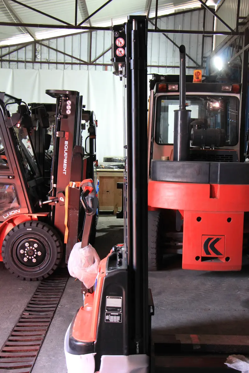 Električni viljuškar EP Equipment • ESA121, godište 2025 • 1