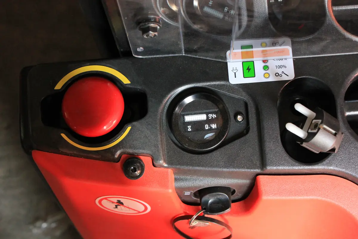 Električni viljuškar EP Equipment • ESA121, godište 2025 • 3