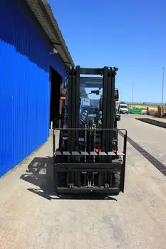 Dizel viljuškar EP Equipment • EP CPCD35T8-S4S, godište 2025 • slika 3