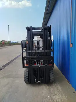 Dizel viljuškar EP Equipment • CPCD30T8-S4S, godište 2025 • slika 5