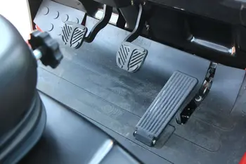 Dizel viljuškar EP Equipment • EP CPCD15T8-S4Q2, godište 2025 • slika 11