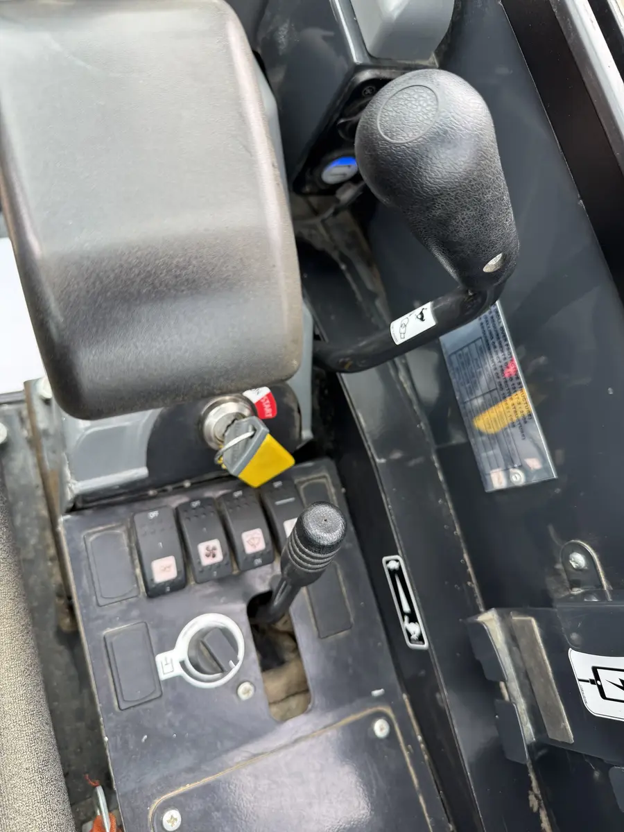 Mini bager Yanmar • Vio 26-6, godište 2020 • 4