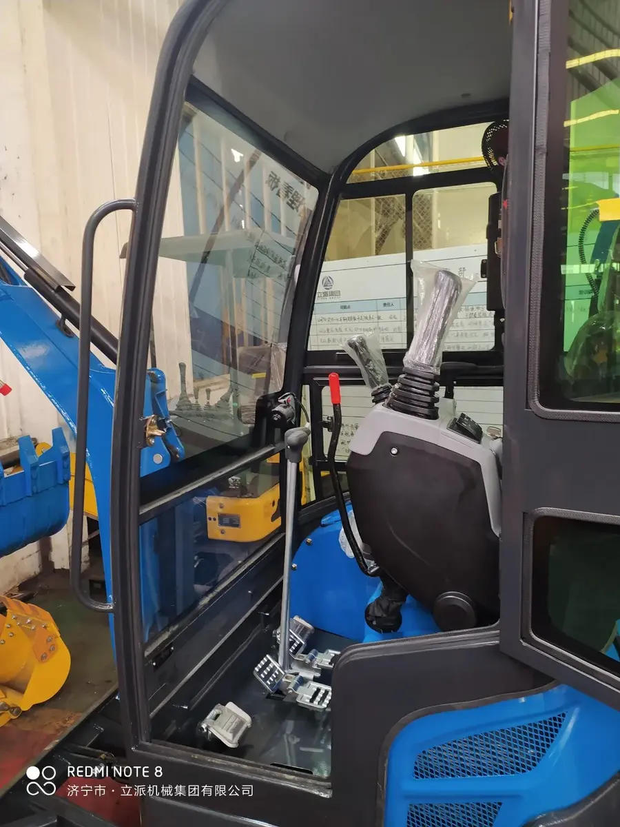 Mini bager Rippa • Mini Bager R15 ECO Rippa 1500kg, godište 2025 • 9