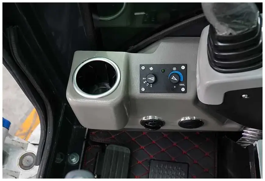 Mini bager Rippa • Mini Bager Rippa R22 PRO, godište 2025 • 4