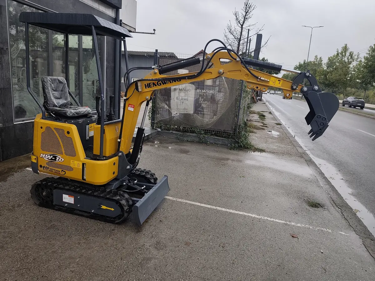 Mini bager Hengwang 1t, godište 2025 • 2