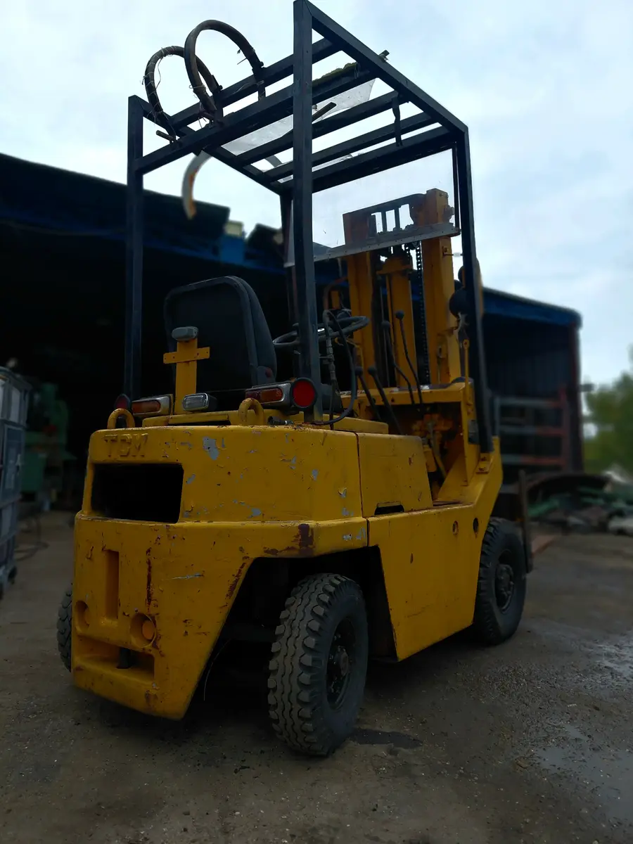 Gasni viljuškar TCM • TCM viljuskar benzin plin top stanje • 3